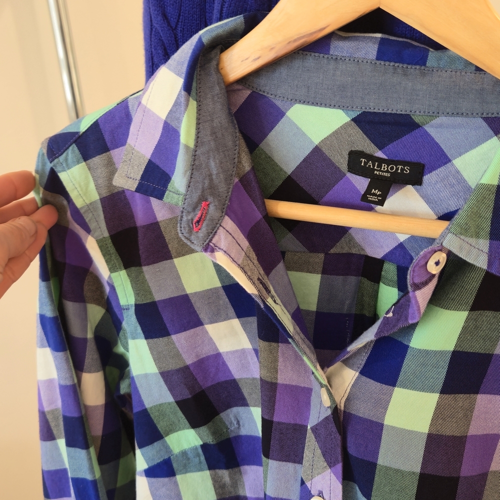 LIKE NEW Talbots Women's Plaid Button-Down Shirt Green, Purple, Blue - 8P - Picture 6 of 10